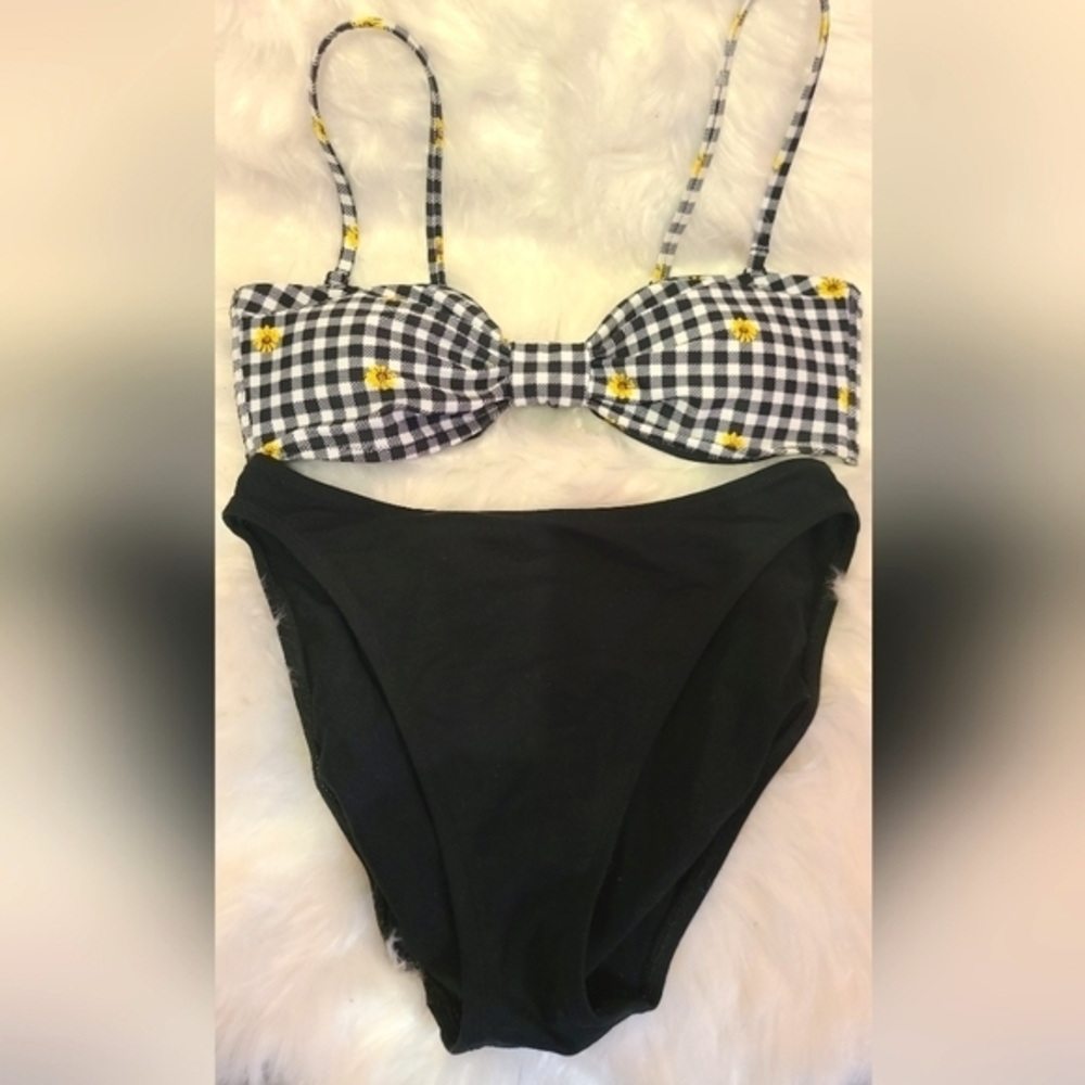 Flower bikini